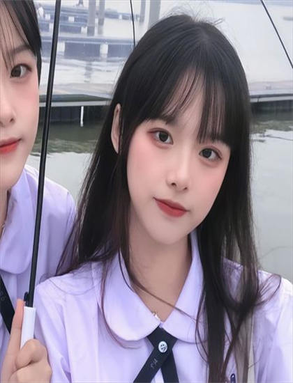 专业影评解析：《我的童年谁做主》场景的搭建工艺与视觉冲击——学术研究权威观点